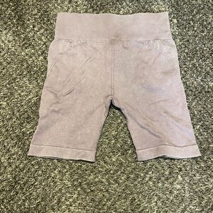 Lavender ribbed biker shorts